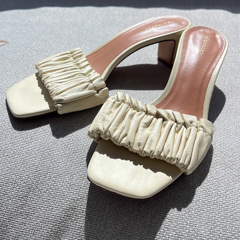 Shereen Ruched Block Heel Mule - Picture 5 of 5